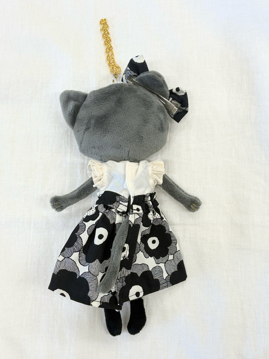 Monotone flower dress
