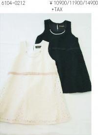 ネックレス付きワンピース