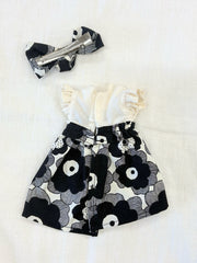 Monotone flower dress