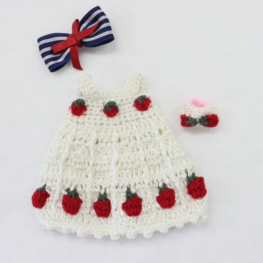 いちごのあみあみワンピース