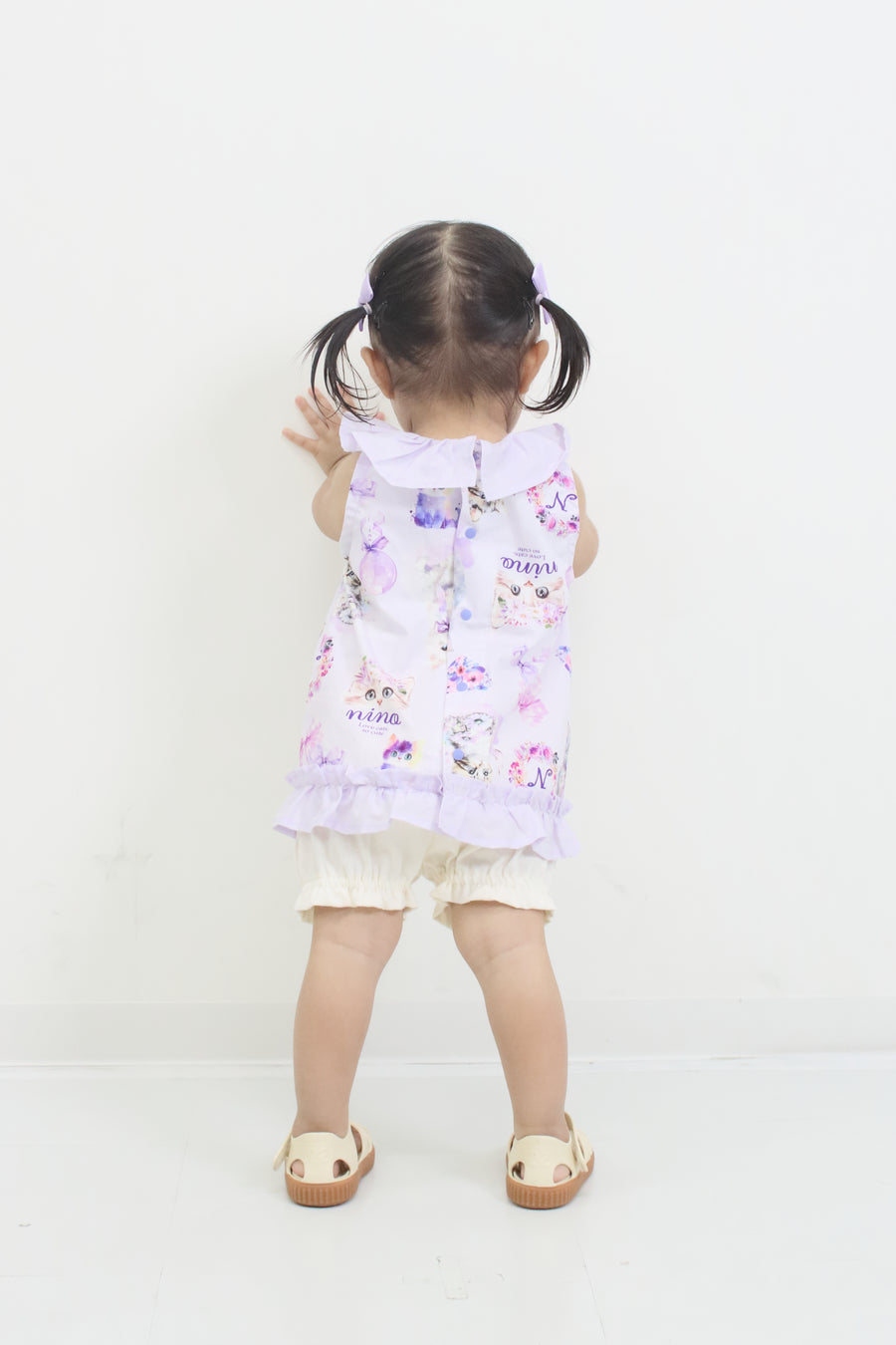 ラベンダーねこプリント　ベビースーツ