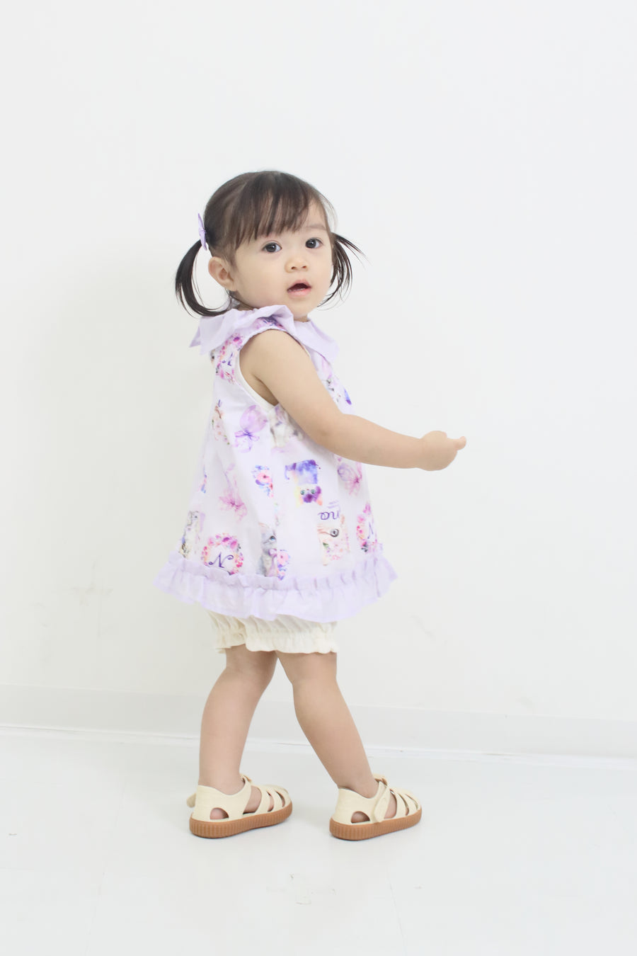 ラベンダーねこプリント　ベビースーツ