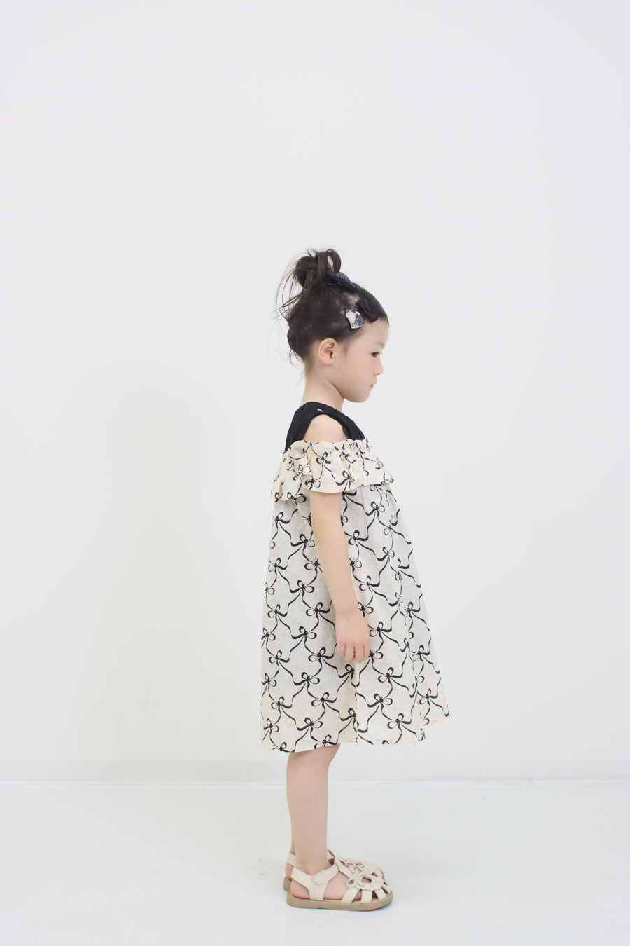 リボンプリントオフショルダーワンピース