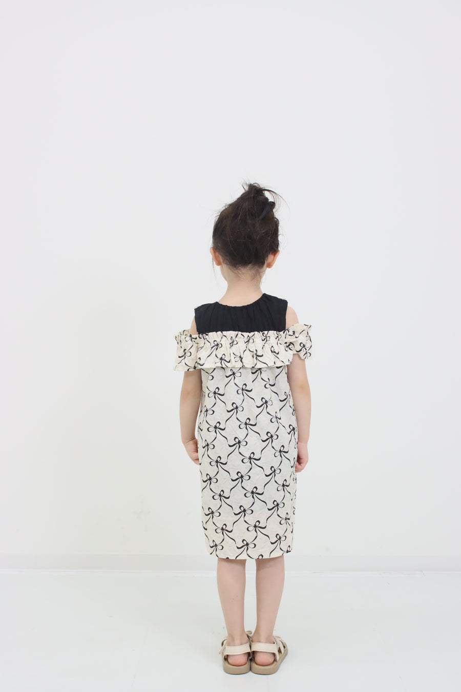 リボンプリントオフショルダーワンピース