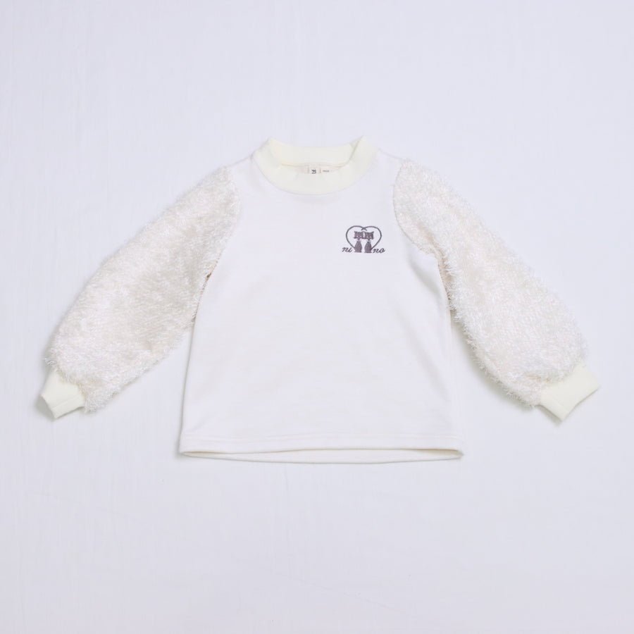 Pullover with shaggy sleeves