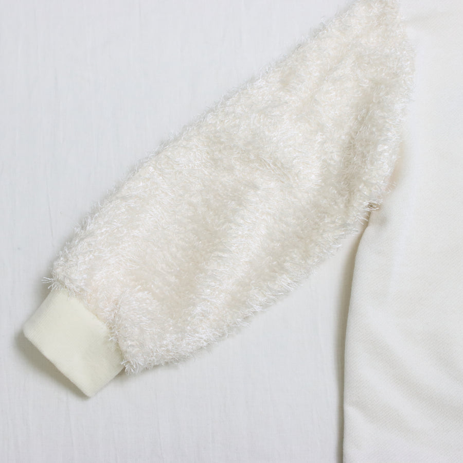 Pullover with shaggy sleeves