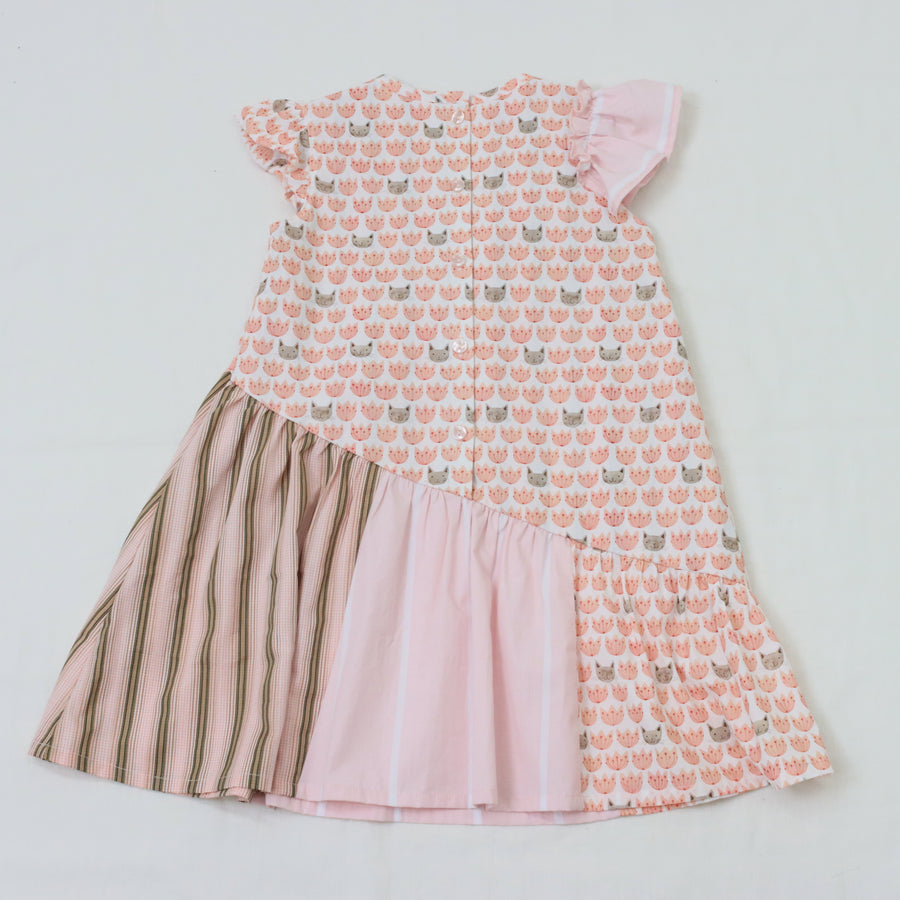 ななめショルダーフリルワンピース