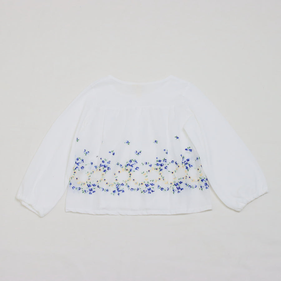 フラワー刺繍　カーディガン