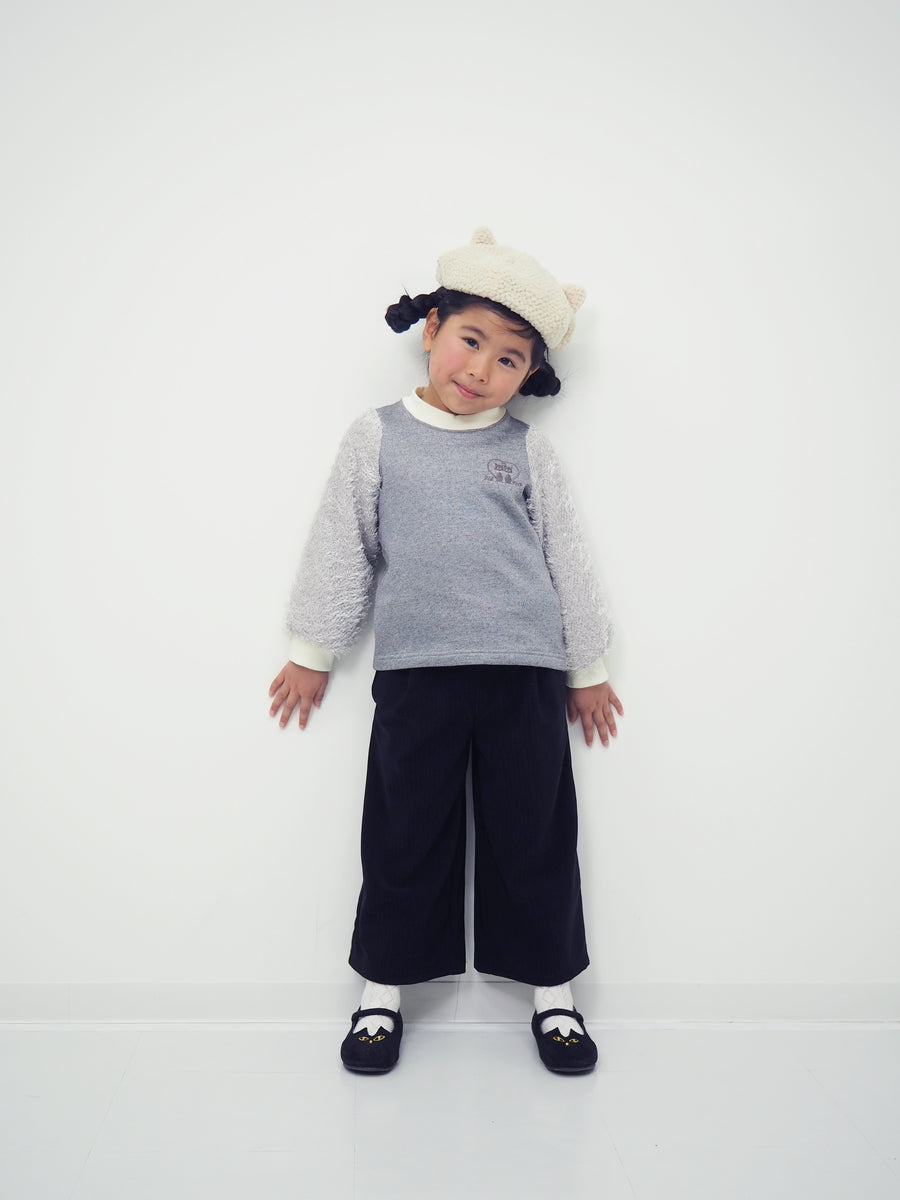 Pullover with shaggy sleeves