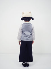 Pullover with shaggy sleeves