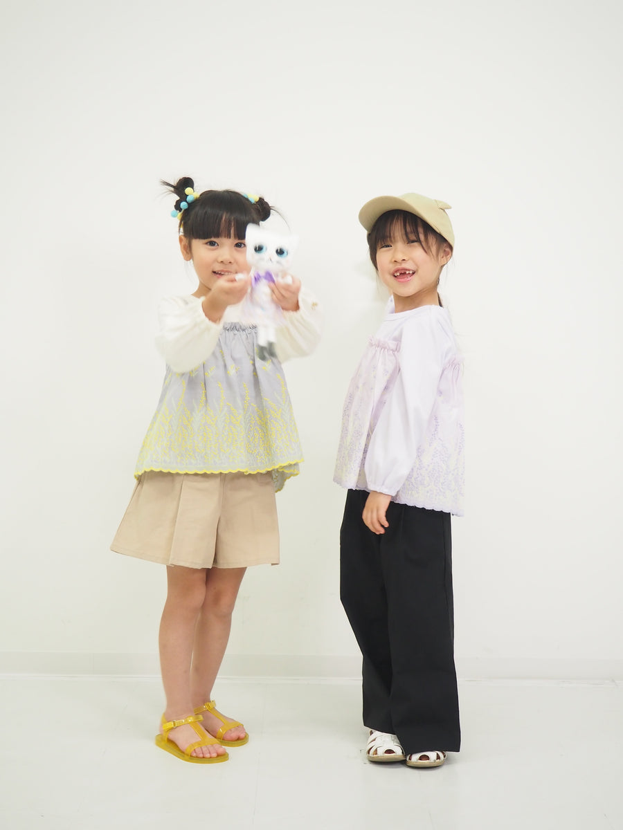 カットワークレース　ロングTシャツ