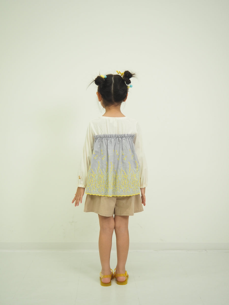 カットワークレース　ロングTシャツ